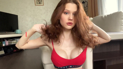 Beautiful Teen Masturbates while no one is Home