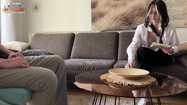 Psychology session got out of hand, A psychologist gave her young client sex